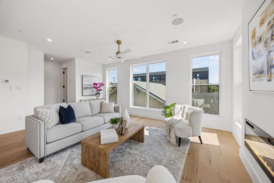 Furnished interior view inside a new home in , Dallas (Image 11). Furnished interior view inside a new home in , Dallas (Image 11).