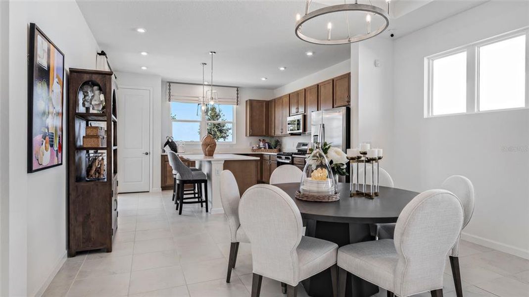 Furnished interior view inside a new home in Cresswind at Lake Harris, Tavares (Image 9).