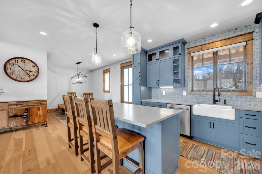 Furnished interior view inside a new home in , Banner Elk (Image 17).