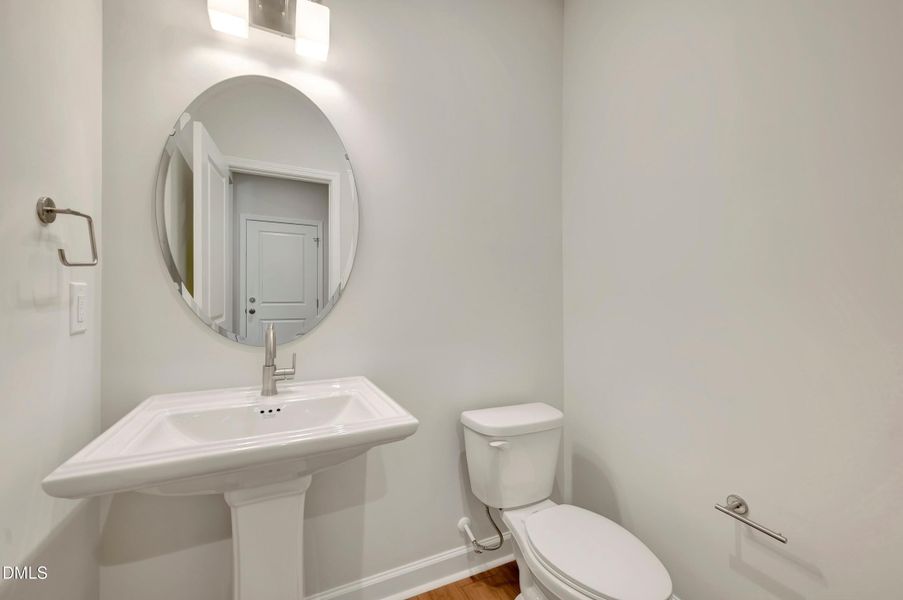 RAL_MewsatHoldingVillage_Wilson-MewsatHo RAL_MewsatHoldingVillage_Wilson-MewsatHo