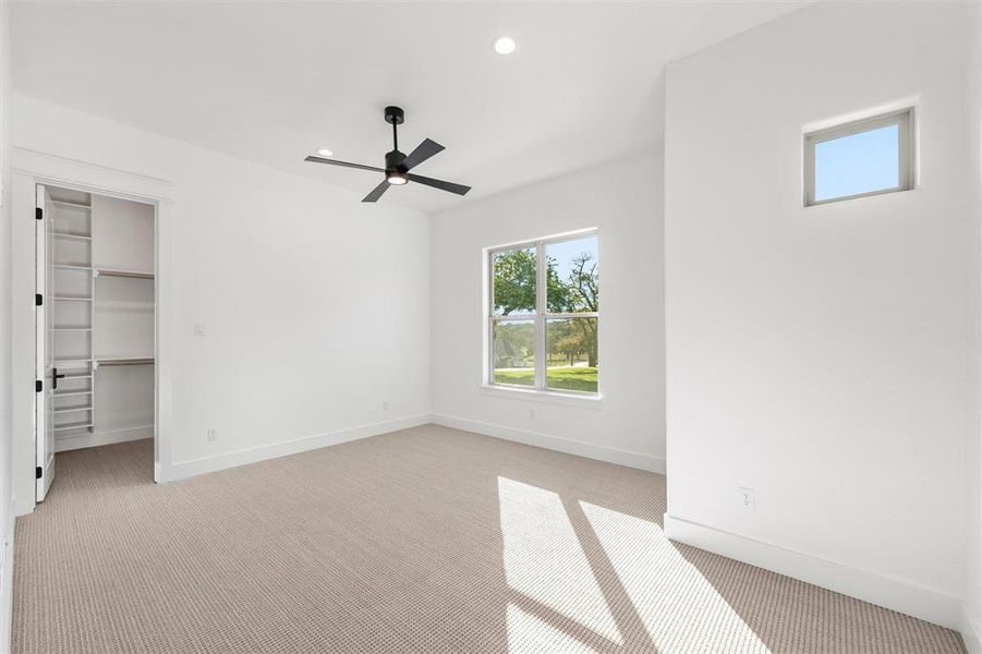 Spacious, unfurnished interior of a new home in , Weatherford (Image 19).