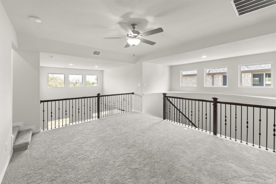 Spacious, unfurnished interior of a new home in Creekview Meadows, Pilot Point (Image 16).