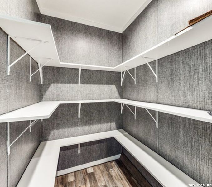 Furnished interior view inside a new home in , Bandera (Image 11).