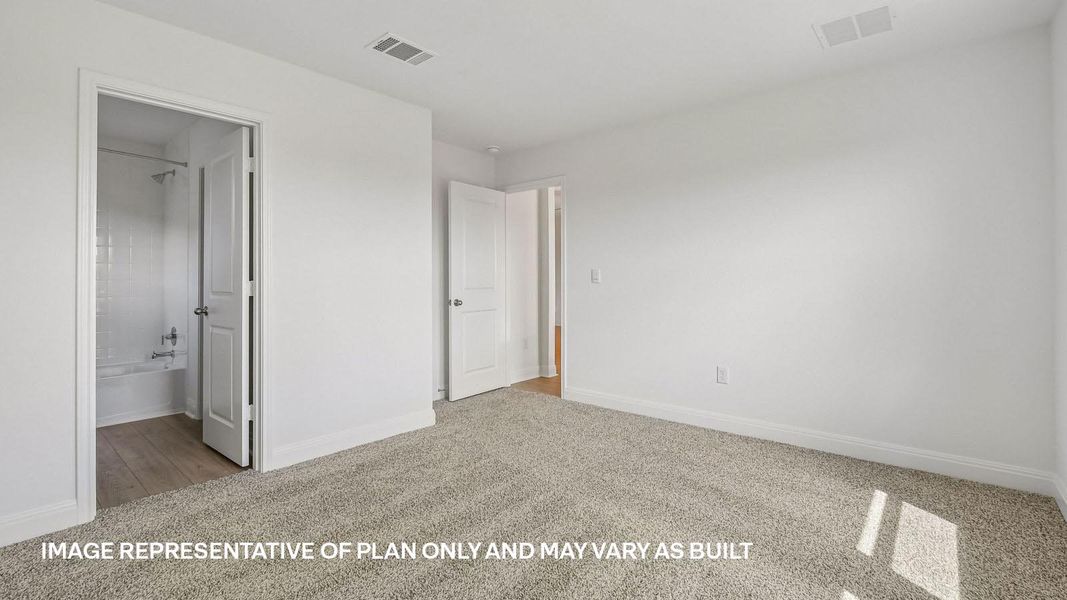 Representative unfurnished interior of a home built from the The Westley by D.R. Horton in Riverview, Georgetown (Image 34).
