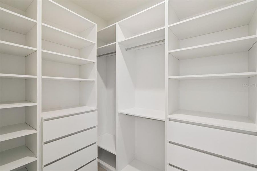 Image 21 of a home in .