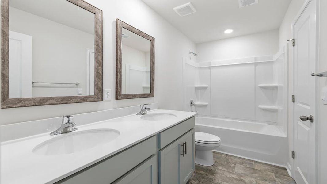 Furnished interior view inside a new home in Hunters Ridge, Woodruff (Image 7).