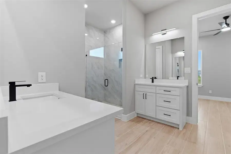 Furnished interior view inside a new home in , Fort Worth (Image 7).