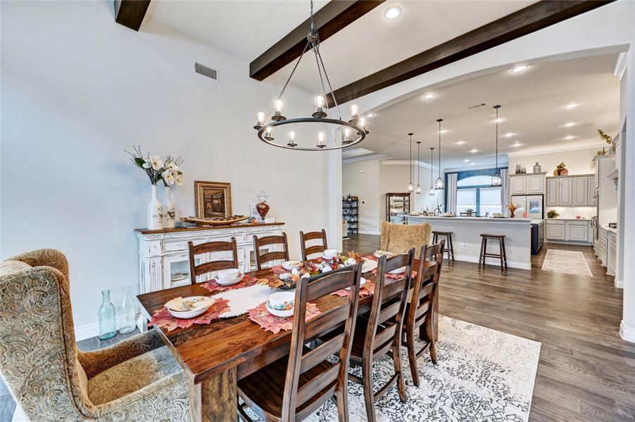 Furnished interior view inside a new home in Artavia 70′, Conroe (Image 7).