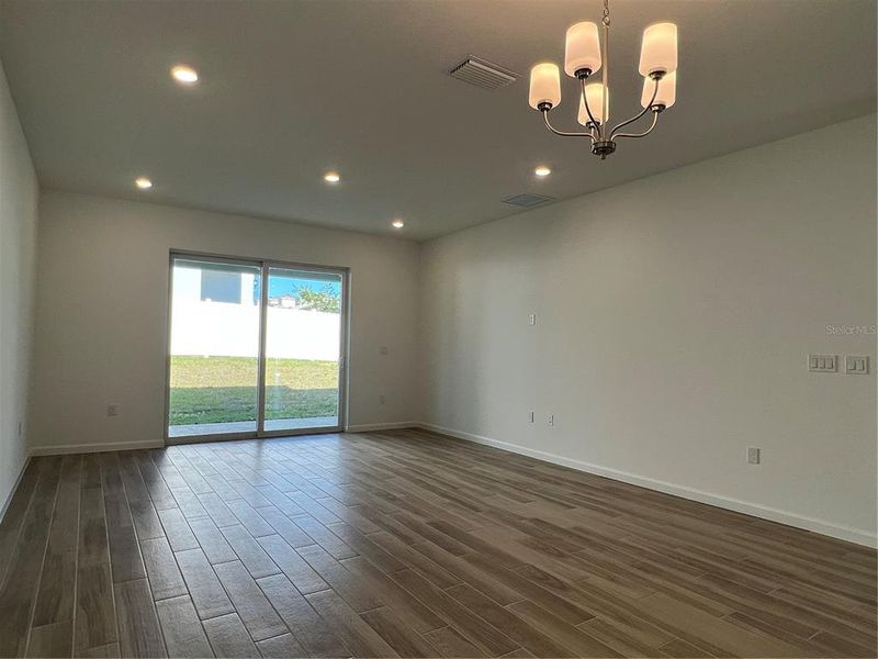 Spacious, unfurnished interior of a new home in Hills of Minneola, Minneola (Image 9).