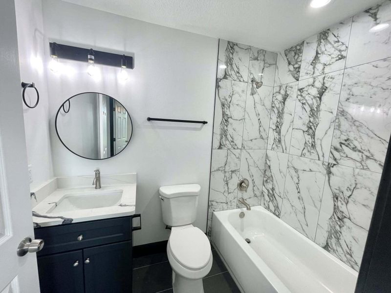 Image 21 of a home in .