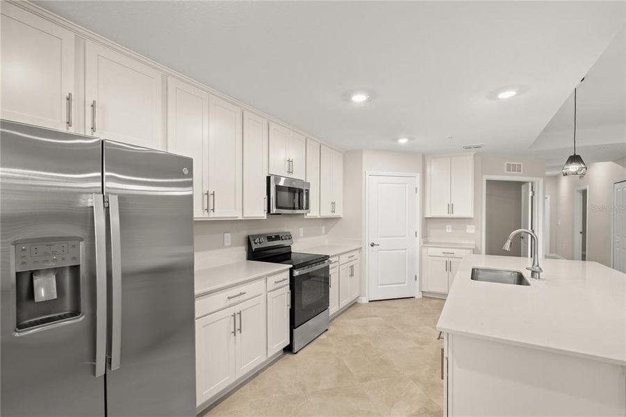 Furnished interior view inside a new home in Calusa Country Club, Lakewood Ranch (Image 10).