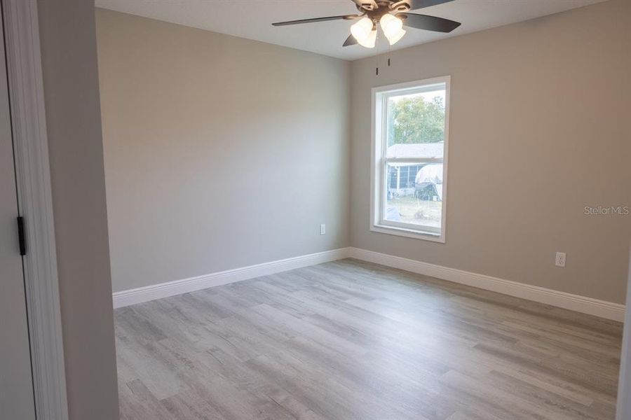 Spacious, unfurnished interior of a new home in , Citrus Springs (Image 35).