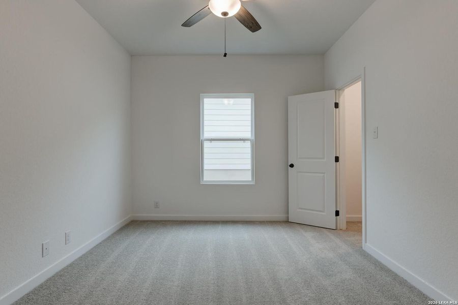 Spacious, unfurnished interior of a new home in Saddlebrook Ranch, Schertz (Image 13).