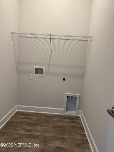 Spacious, unfurnished interior of a new home in Summerglen, Jacksonville (Image 52).