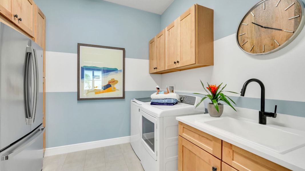 Furnished interior view inside a new home in Avelina, Venice (Image 13).