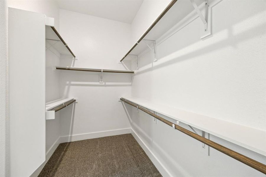 Spacious, unfurnished interior of a new home in Dove Hollow, Waxahachie (Image 18). Spacious, unfurnished interior of a new home in Dove Hollow, Waxahachie (Image 18).