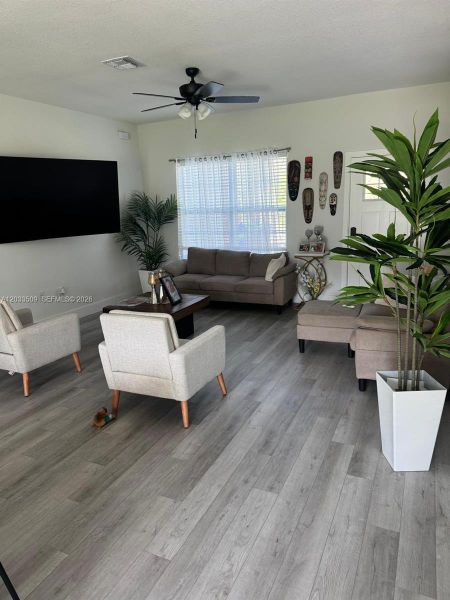 Furnished interior view inside a new home in , Dunnellon (Image 7). Furnished interior view inside a new home in , Dunnellon (Image 7).