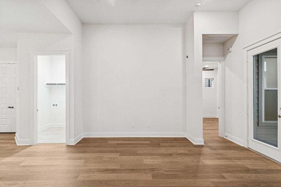 Spacious, unfurnished interior of a new home in , Katy (Image 20).