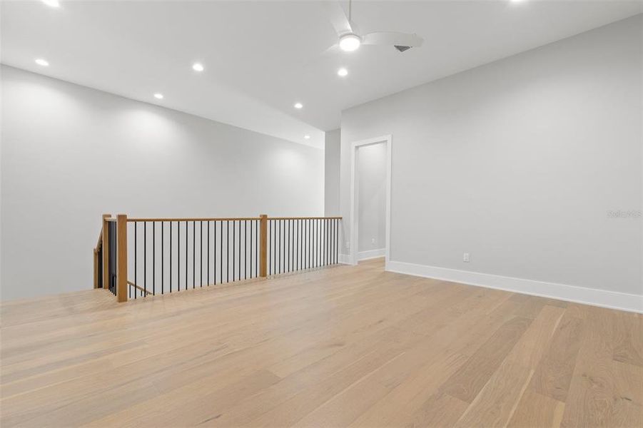 Spacious, unfurnished interior of a new home in , Tampa (Image 20).