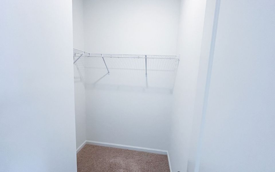 Spacious, unfurnished interior of a new home in Wendell Falls, Wendell (Image 16).