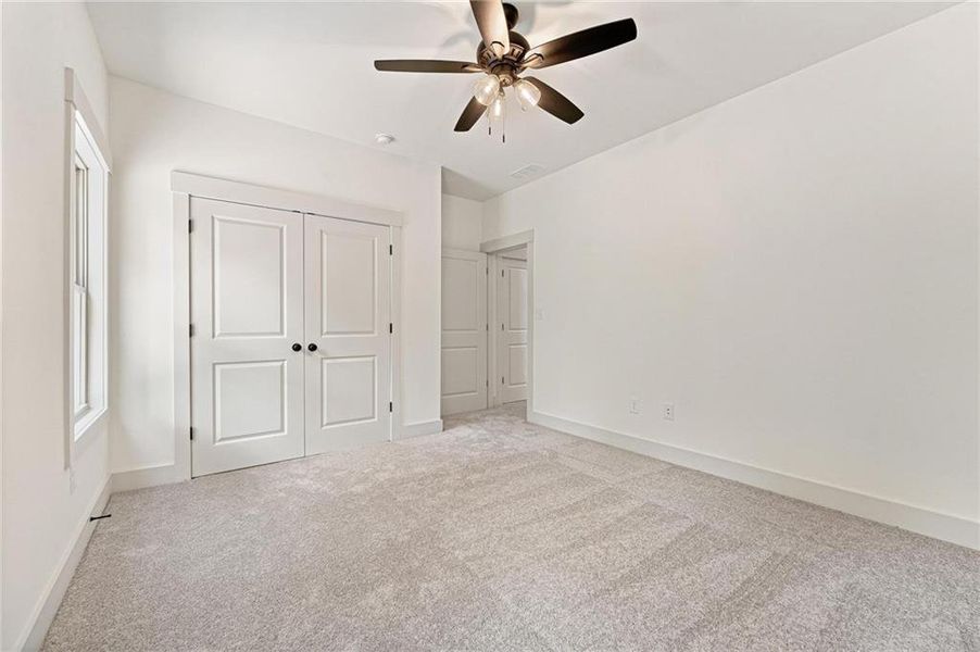 Spacious, unfurnished interior of a new home in , Jefferson (Image 30).