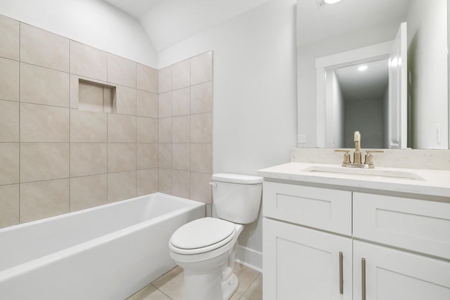 Furnished interior view inside a new home in , Johns Island (Image 7).