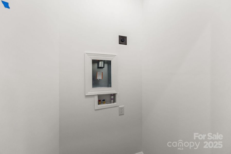 Image 27 of a home in . Image 27 of a home in .