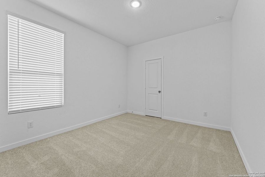 Spacious, unfurnished interior of a new home in , New Braunfels (Image 21).