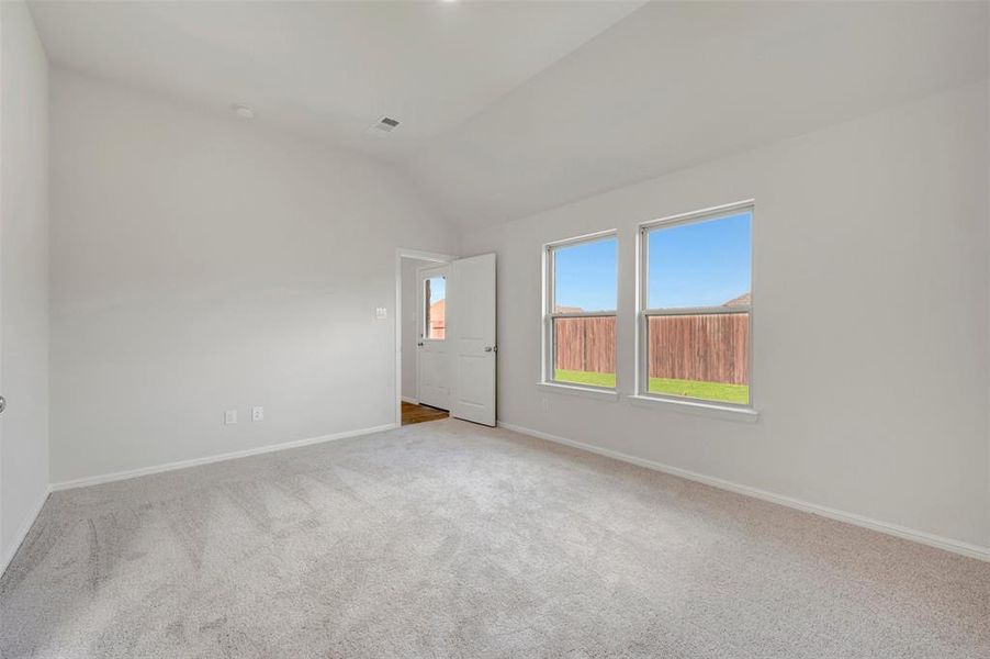 Spacious, unfurnished interior of a new home in Elevon, Lavon (Image 31).
