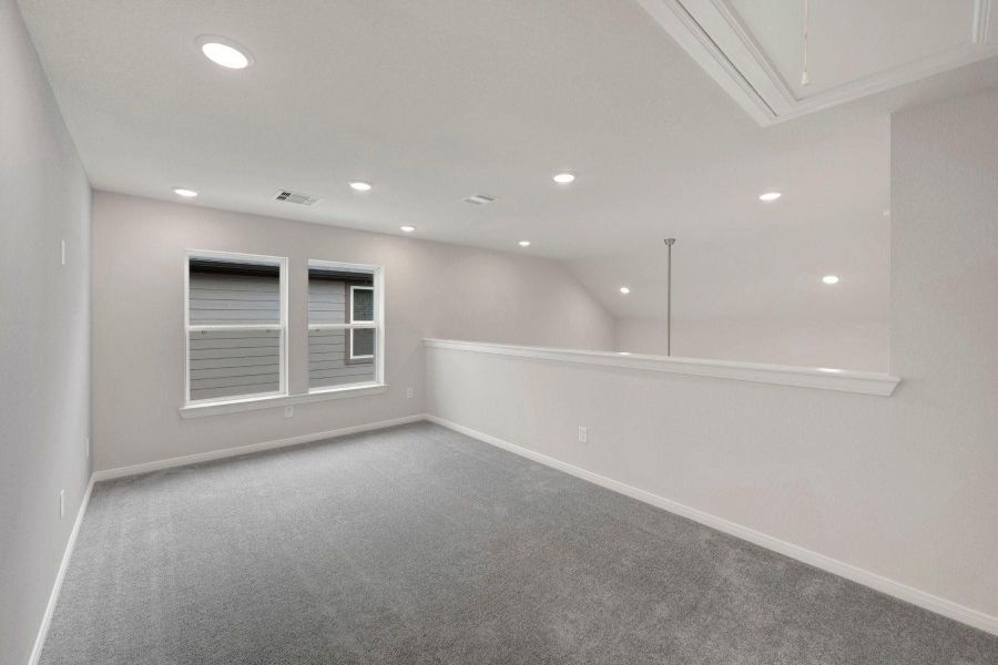 Spacious, unfurnished interior of a new home in The Grand Prairie - Meadow Collection, Hockley (Image 27).