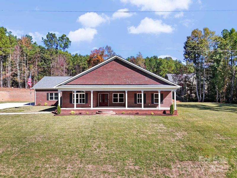 Front exterior of a new home in , Fort Lawn, SC, highlighting curb appeal (Image 26). Front exterior of a new home in , Fort Lawn, SC, highlighting curb appeal (Image 26).