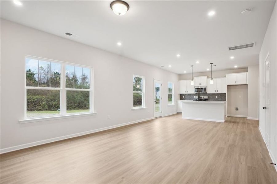 Spacious, unfurnished interior of a new home in North Haven, Rome (Image 9). Spacious, unfurnished interior of a new home in North Haven, Rome (Image 9).