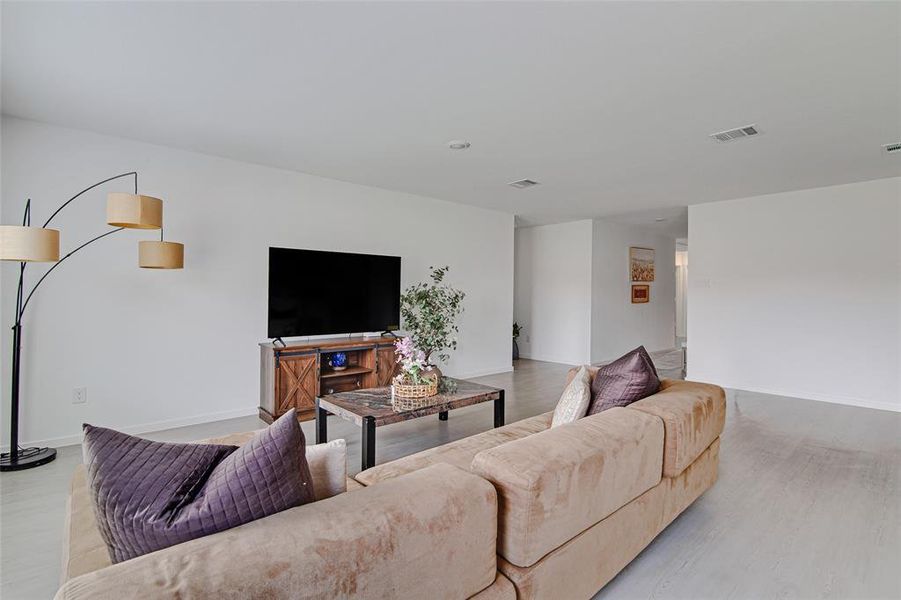 Furnished interior view inside a new home in , Fort Worth (Image 9).