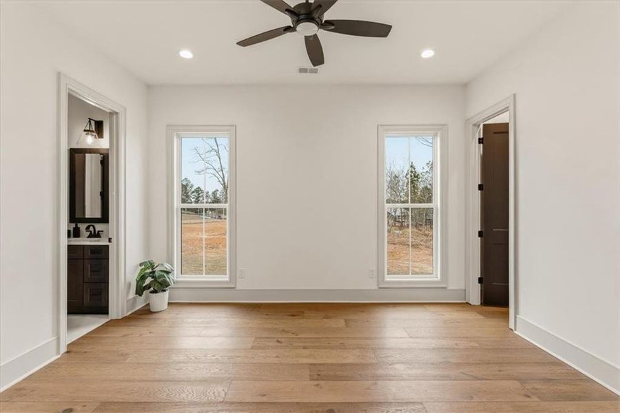 Spacious, unfurnished interior of a new home in , Taylorsville (Image 36).