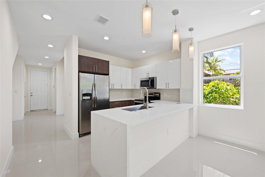 Furnished interior view inside a new home in , Fort Lauderdale (Image 5).
