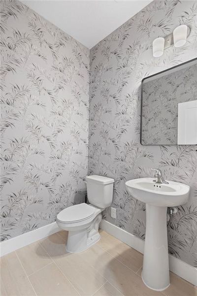 Furnished interior view inside a new home in , Sarasota (Image 9).