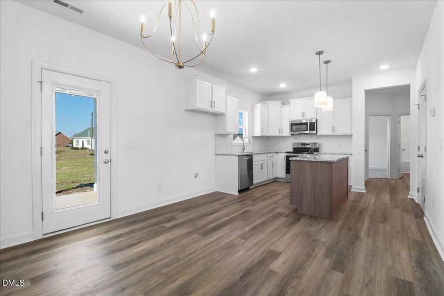 19-101 Hudson Vlg Dr-19