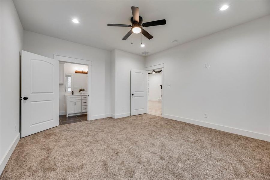 Spacious, unfurnished interior of a new home in , East Tawakoni (Image 13).