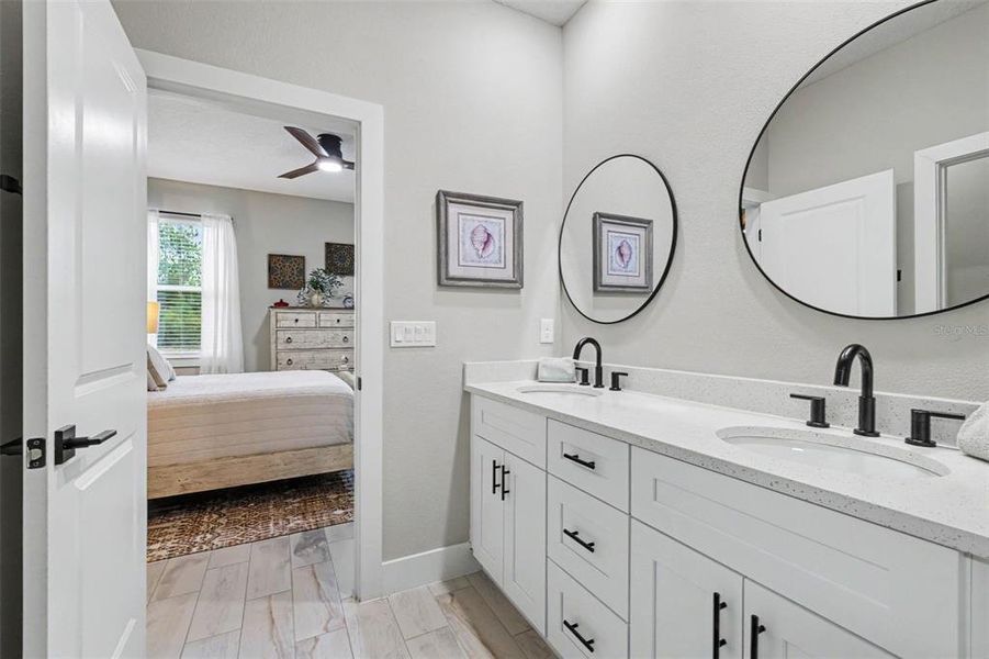 Furnished interior view inside a new home in , Dunnellon (Image 13).
