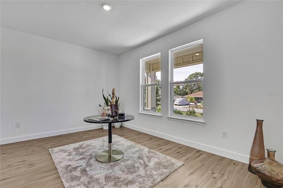 Furnished interior view inside a new home in , Spring Hill (Image 41).