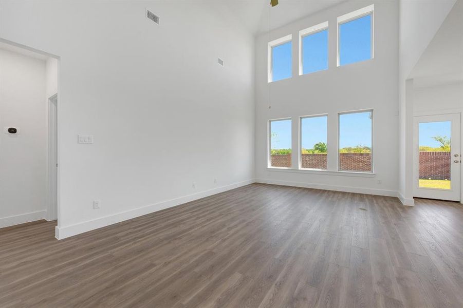Spacious, unfurnished interior of a new home in Vintage Village, Argyle (Image 37).