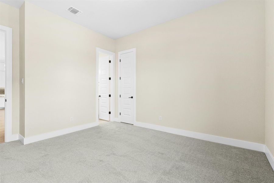 Spacious, unfurnished interior of a new home in Leander Estates, Leander (Image 13).