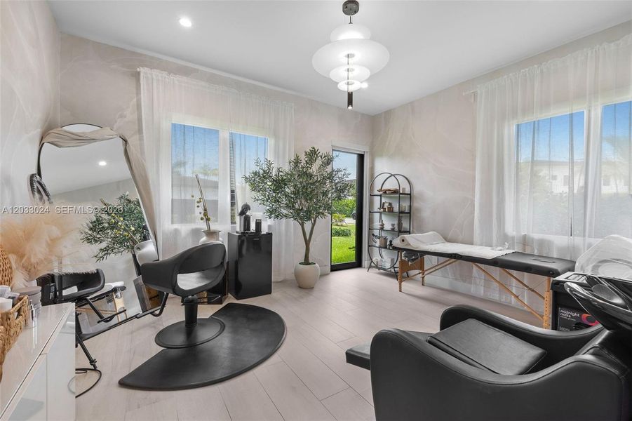 Furnished interior view inside a new home in , Davie (Image 28). Furnished interior view inside a new home in , Davie (Image 28).