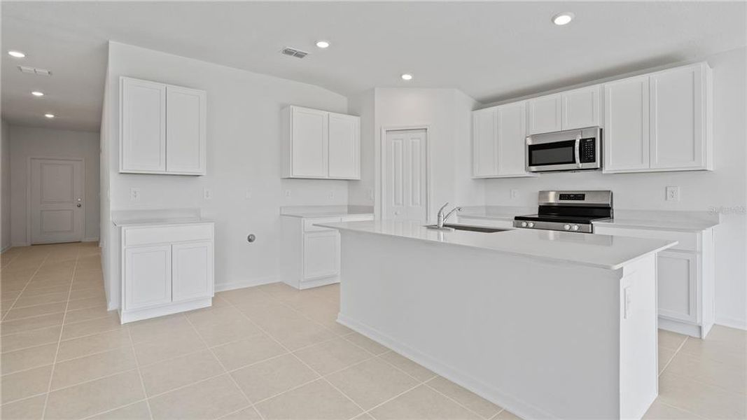 Furnished interior view inside a new home in , Eustis (Image 8).