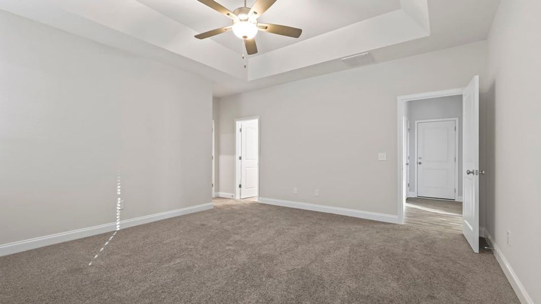 Spacious, unfurnished interior of a new home in Palmetto Valley, Anderson (Image 32).