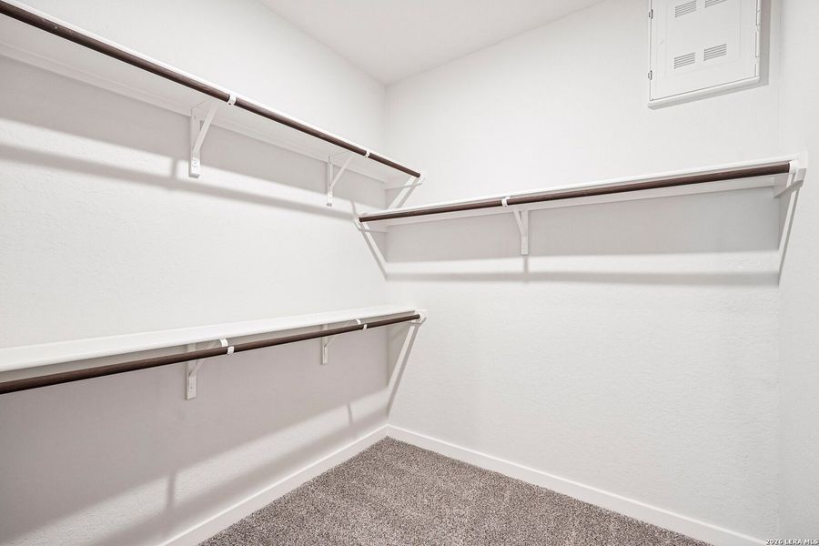 Spacious, unfurnished interior of a new home in Weston Oaks, San Antonio (Image 32).