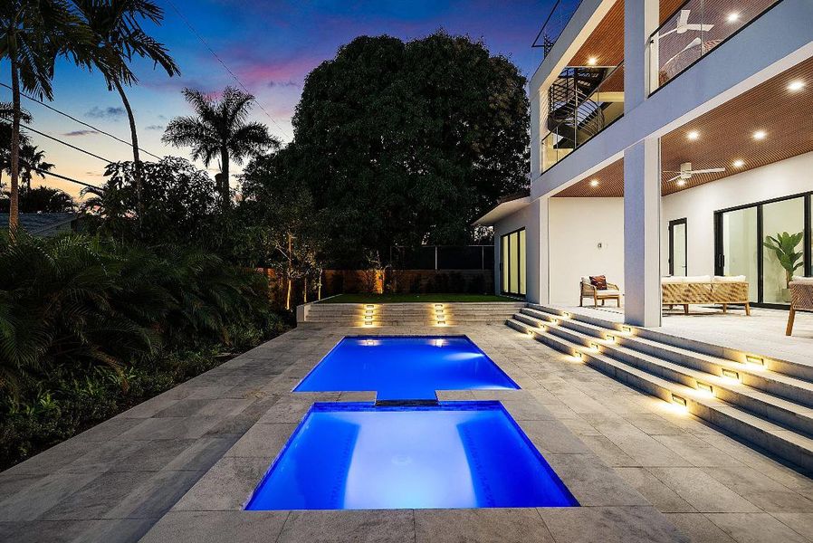 089-25833rdCourt-WestPalmBeach-FL-33407-