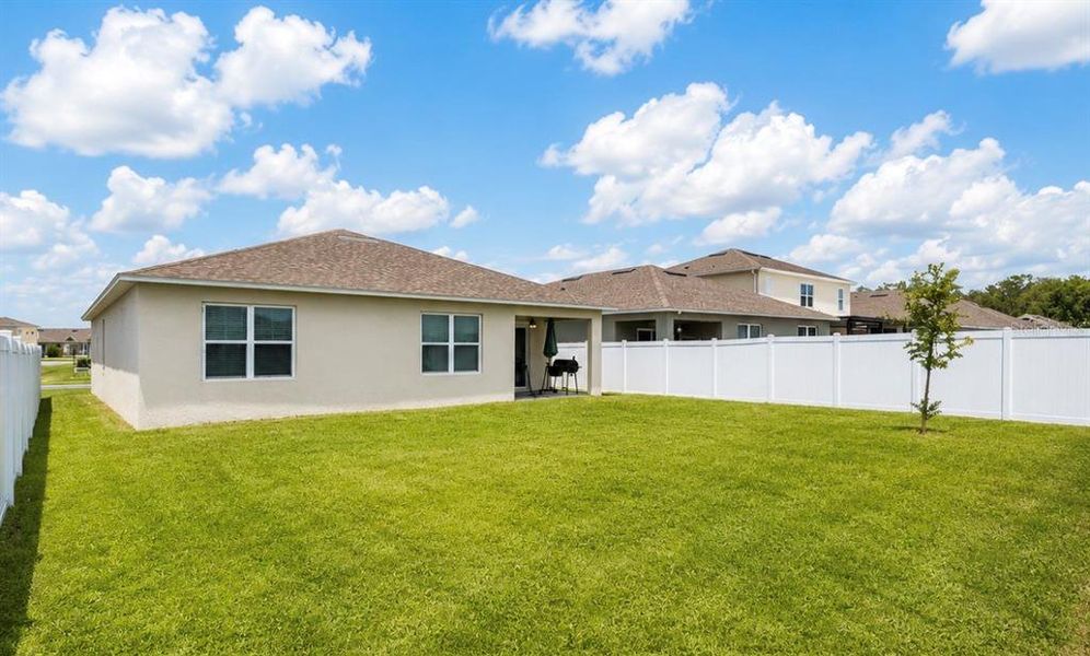 Exterior details and patio area of a home in , Kissimmee (Image 15). Exterior details and patio area of a home in , Kissimmee (Image 15).