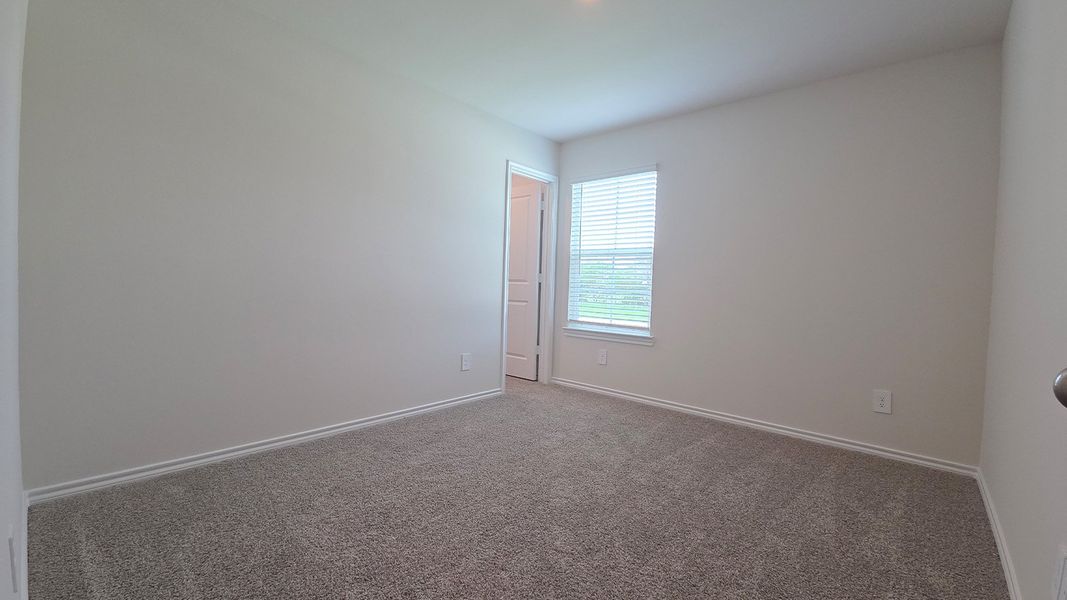 Spacious, unfurnished interior of a new home in Wildwood, Royse City (Image 13).