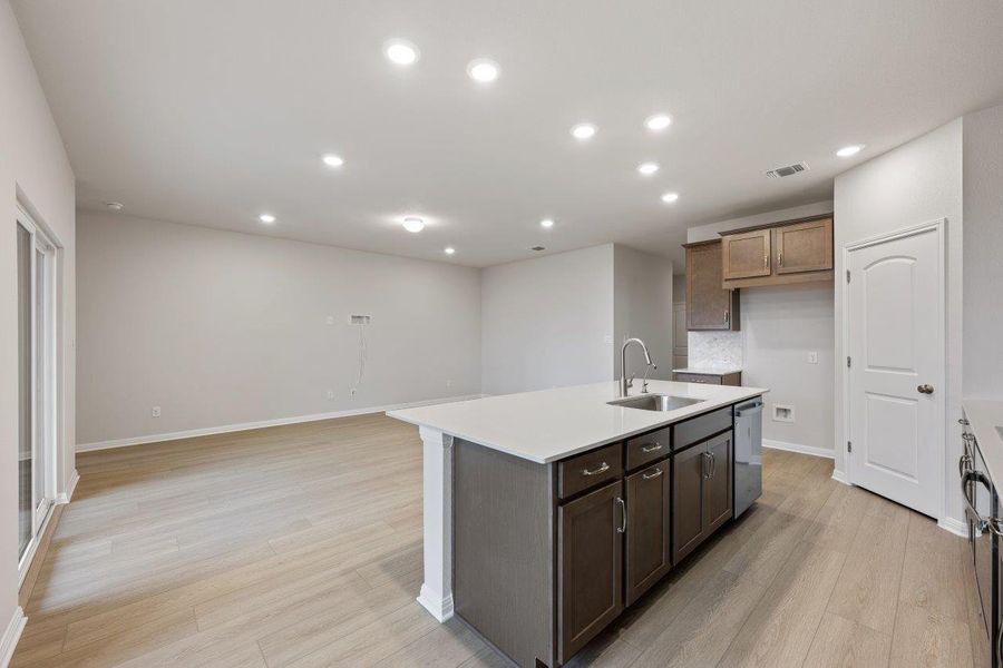 Representative images and renderings are for illustrative purposes. Actual structural options and design finishes of home may vary. Representative images and renderings are for illustrative purposes. Actual structural options and design finishes of home may vary.